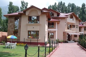 3 NIGHTS 4 DAYS KASHMIR PACKAGE