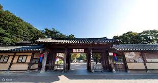 KOREAN FOLK VILLAGE AND SUWON HWASEONG FORTRESS