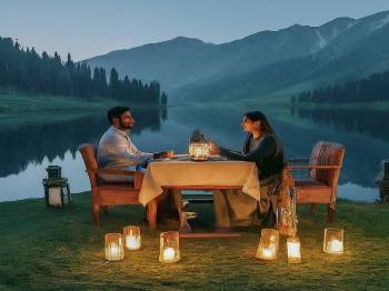 Kashmir Super Deluxe 7 Nights & 8 Days
