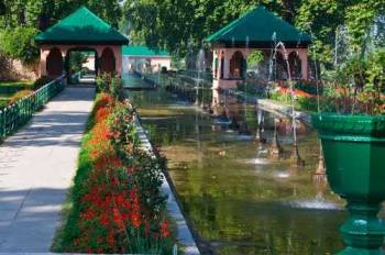 4 Nights - 5 Days Kashmir Tour Package