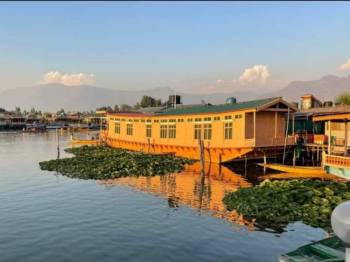 4 Nights And 5 Days  Srinagar to Srinagar