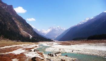 Lachung Tour Packages