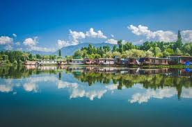 2 Nights 3 Days Srinagar Pahalgam Gulmarg Tour