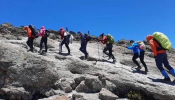 One Day Tanzania - Circle Hike Tour