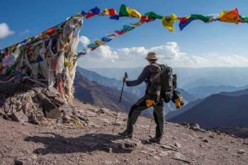 6 Days Lake and Silk Route Tour Package