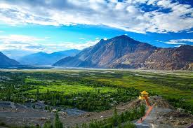 Leh Ladakh Round Circuit Srinagar Pickup Delhi Drop | 9 Nights 10 Days