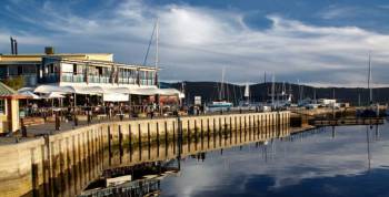 Stroll The Knysna Waterfront Tour