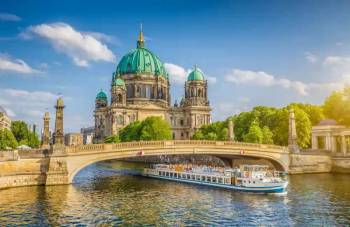Amsterdam - Berlin And Prague 6 Nights - 7 Days Tour