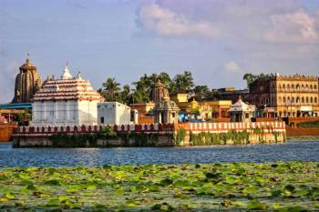 2 Night Spiritual Puri - Pipili - Konark - Bhubaneswar Tour