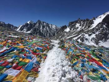 Kailash Mansarovar Yatra by Helicopter for 10 Nights and 11 Days