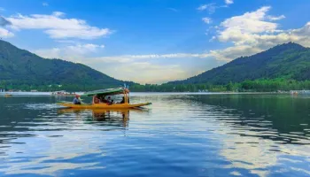 5 Days - 4 Nights Kashmir 4 Star Premium Package