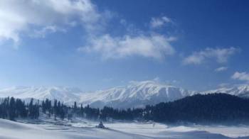 Kashmir Scenic Retreat Tour - 3 Nights 4 Days Ex Srinagar