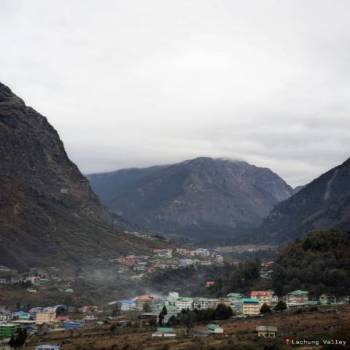Lachung Tour Packages