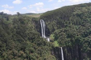 5 Days 4 Nights Aberdare - Lake Nakuru - Masai Mara Safari Tour