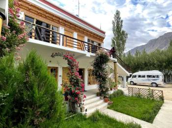 Leh to Nubra Turtuk  Pangong Hanle & Tsomoriri 6 Night 7 Days