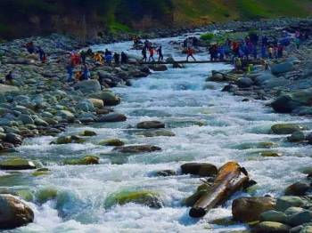 Budgam Tour Packages
