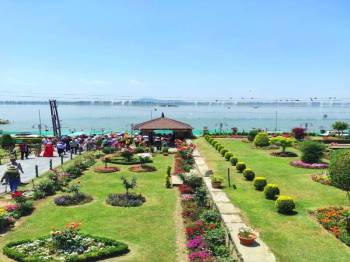 Kashmir Tour Package 6 Days - 5 Nights