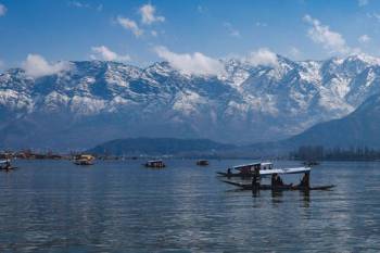 5 Night - 6 Days Family Kashmir Package