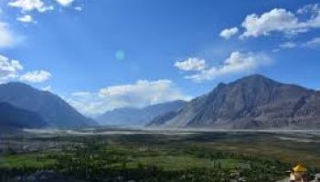 Enchanting Ladakh Tour with Nubra Valley & Pangong Lake