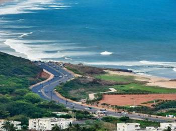 Visakhapatnam-Araku-Borra Caves-Rajamundry-Papikondalu-Vijayawada 5 Days 4 Nights Tour