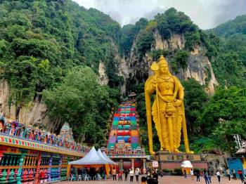 5 NIGHTS / 6 DAYS SINGAPORE & MALAYSIA TRIP
