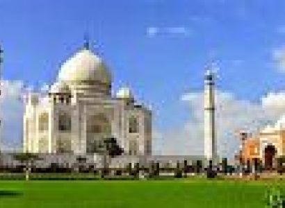 Day Trip to Taj Mahal and Agra from Delhi By Car Tour