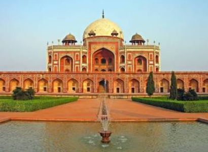Agra Taj Mahal With Ganges Tour By Car