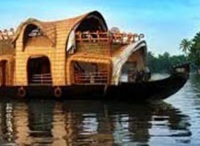 Kerala Houseboat Tour
