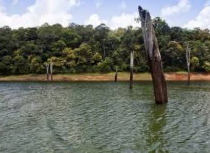 Athirampalli, Munnar, Thekkady Tour 5 Days Tour