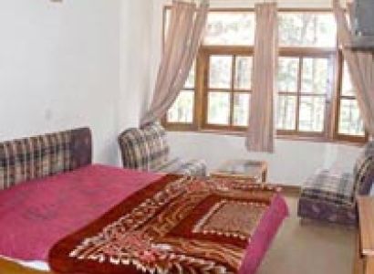 Budget hotel in Dhanaulti Tour
