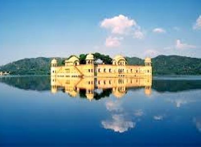 Golden Trial Tour Package Delhi - Jaipur - Agra