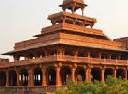 Golden Triangle Train Tour