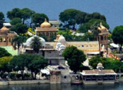India Golden Triangle with Udaipur Tour