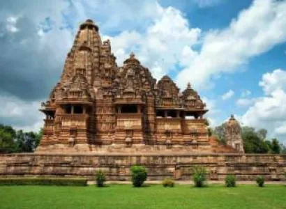 04 Night Gwalior - Orchha With Khajuraho Tour
