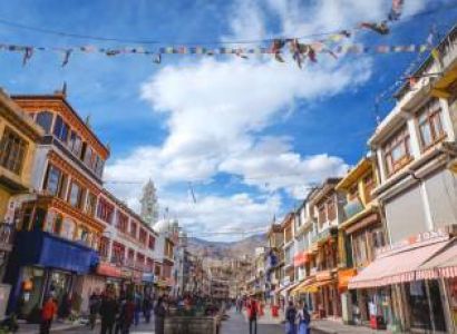 06 Night / 07 Days Leh Nubra Turtuk Pangong Tour Package