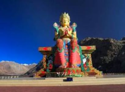 08 Night / 09 Days Srinagar Kargil Leh Nubra Turtuk Pangong Tour Package