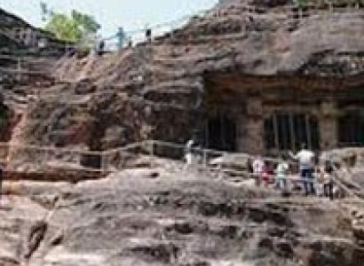 Romantic Pachmarhi Tour
