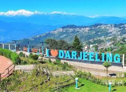 Darjeeling East Himalayan Glimpse