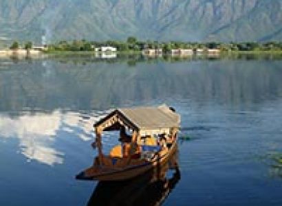 Kashmir Beautiful Tour