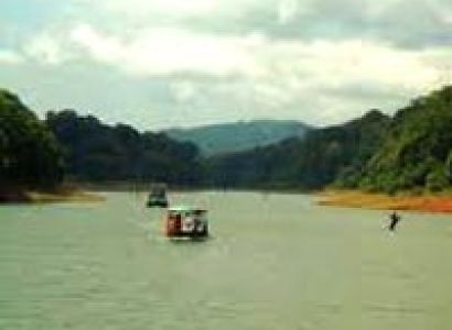 4 Nights 5 days-Kerala package with train (DIWALI OFFER!!HURRY UP!!) Tour Package