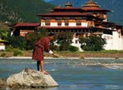 Gangtey - Gogona - Khotokha Trek - Bhutan Tour