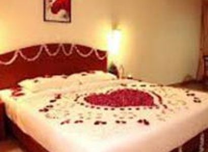 Honeymoon Houseboat Package