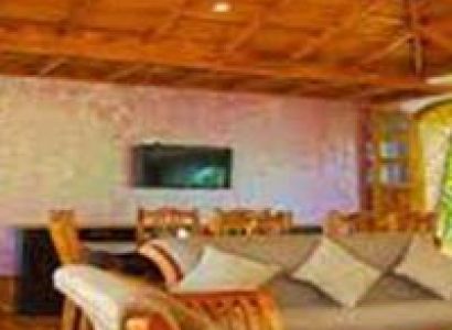 Honeymoon Houseboat Package