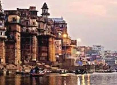 Taj, Temple & Ganges Tour