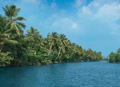 Luxury Cruise in Kerala – God’s Own Country Tour