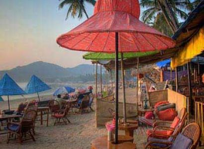 Sun Sand & Cave Temples Tour