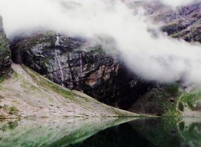 Himalayan Trails - Valley of Flowers Trek Tour