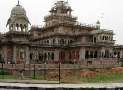 Long Weekend Breaks - the Golden Triangle Tour