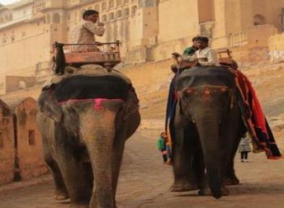 Long Weekend Breaks - the Golden Triangle Tour