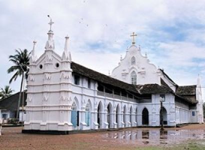 Luxury Cruise in Kerala – God’s Own Country Tour